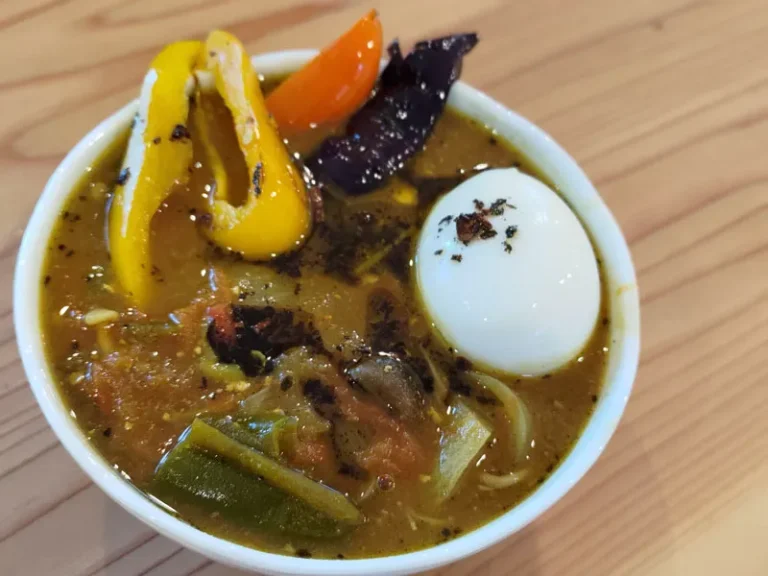 ダッチオーブンで作る野菜たっぷりスープカレーで美味しくダイエット